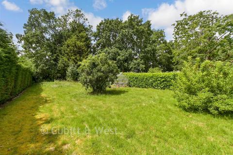 3 bedroom detached house for sale, Nuthurst Avenue, Cranleigh GU6