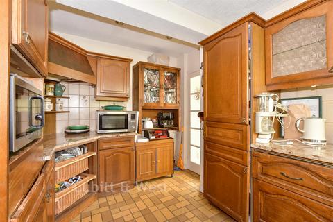 3 bedroom detached house for sale, Nuthurst Avenue, Cranleigh GU6
