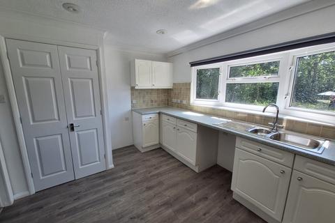 2 bedroom detached house to rent, St James Park, Baddesley, Ampfield, SO52