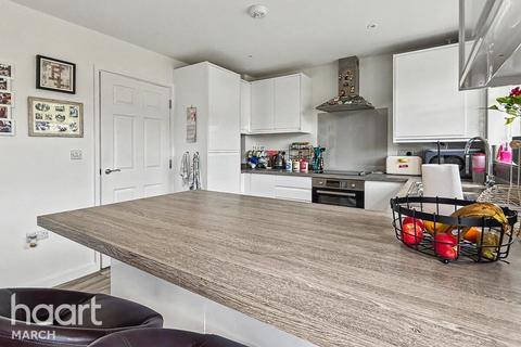 4 bedroom detached house for sale, Woodville Drive, March