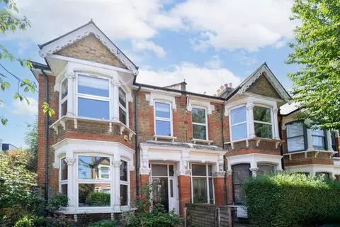 3 bedroom end of terrace house for sale – pohled 2