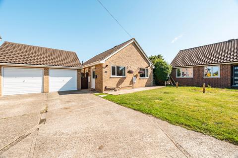 2 bedroom detached bungalow for sale, Plasset Drive, Attleborough NR17