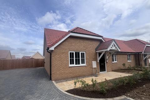 2 bedroom bungalow for sale, Sunflower Close, Thurston