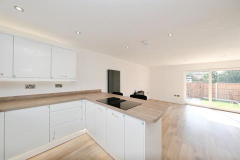 5 bedroom townhouse for sale, Station Road, Castle Donington, DERBY