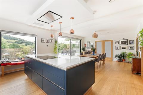 4 bedroom detached house for sale, Park Road, Stroud