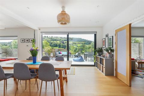 4 bedroom detached house for sale, Park Road, Stroud