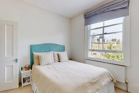 2 bedroom flat for sale, Lancaster Park, TW10
