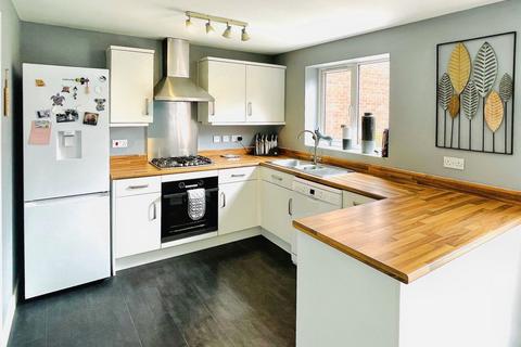 3 bedroom detached house for sale, Butler Close, Whitnash, Leamington Spa