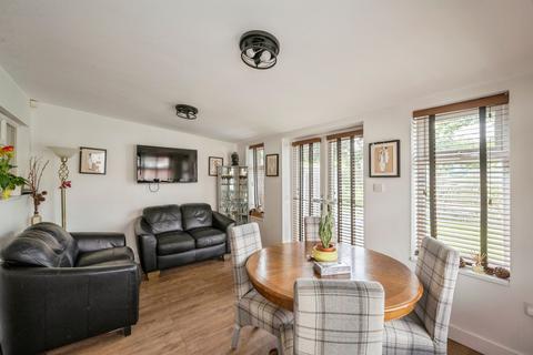 2 bedroom semi-detached bungalow for sale, Brockenhurst Road, Hatfield, Doncaster