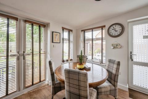 2 bedroom semi-detached bungalow for sale, Brockenhurst Road, Hatfield, Doncaster