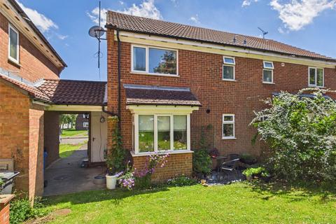 1 bedroom terraced house for sale, Brambleside Court, Kettering, Northamptonshire, NN16
