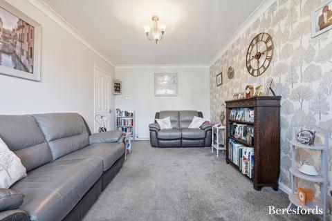 2 bedroom bungalow for sale, Church Street, Billericay, CM11