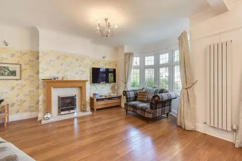 4 bedroom semi-detached house for sale - View 2