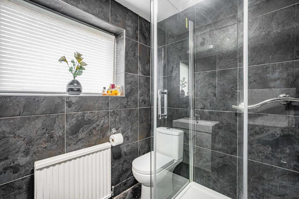 Family shower room