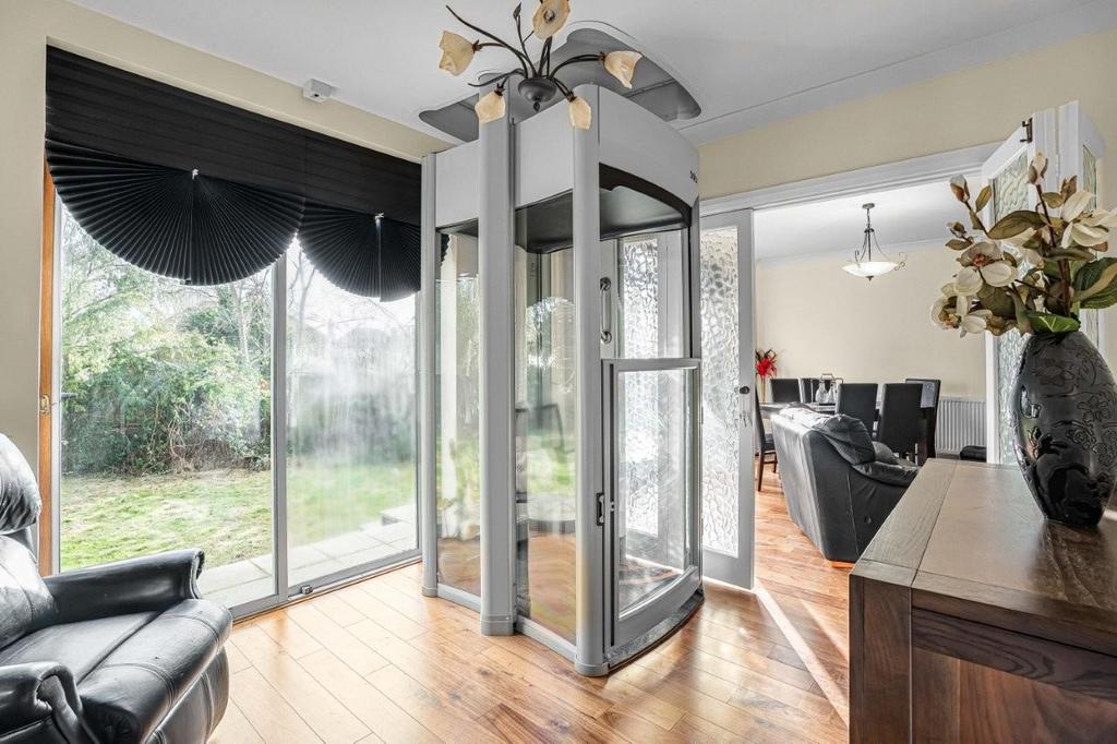 Reception room / snug