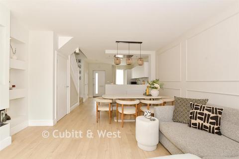 2 bedroom semi-detached house for sale, Key Drive, Cranleigh GU6