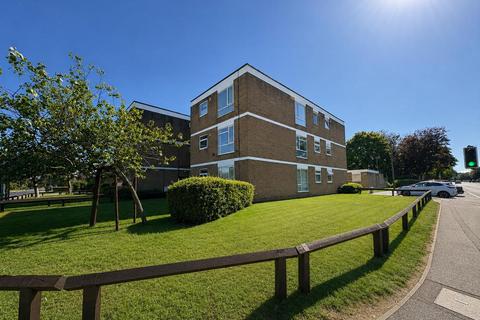 Flat - Audley Gate, Peterborough, PE3