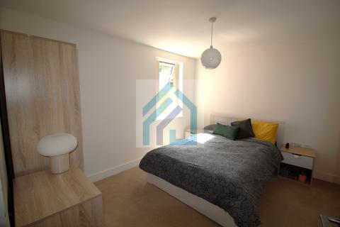2 bedroom apartment to rent, 2 bedroom flat on Wellington Road