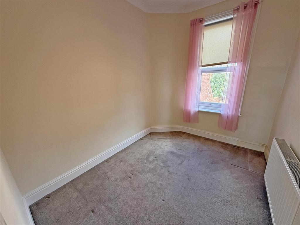 Bedroom 3.jpg