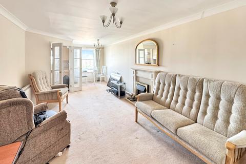 1 bedroom apartment for sale, Nelson Court, Glen View, Gravesend, Kent, DA12