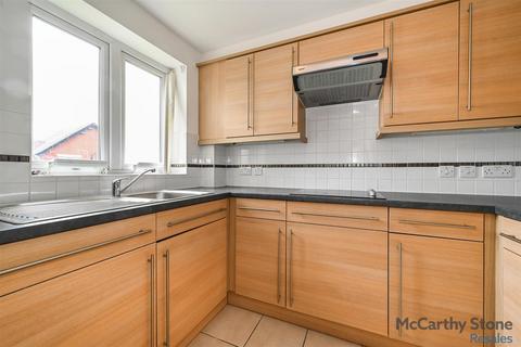 undefined, Farringford Court, Avenue Road, Lymington, Hampshire, SO41 9PA