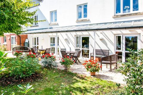 undefined, Farringford Court, Avenue Road, Lymington, Hampshire, SO41 9PA