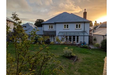 5 bedroom detached house for sale, South Drive, Taunton, TA4