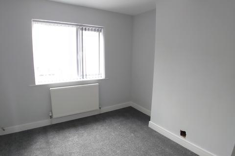 3 bedroom semi-detached house to rent, Southlea Avenue, Leamington Spa, CV31