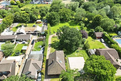 5 bedroom bungalow for sale, Branksome Avenue, Wickford, Essex, SS12