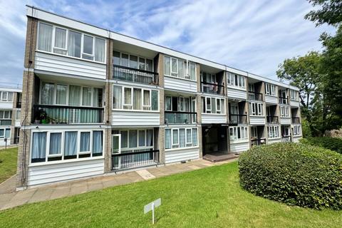 ASHBOURNE CLOSE, WOODSIDE PARK, N12