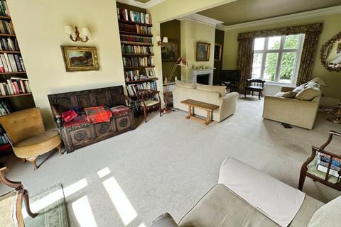 4 bedroom detached house for sale, Newton Road, Burton-on-Trent, DE15