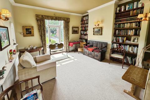 4 bedroom detached house for sale, Newton Road, Burton-on-Trent, DE15