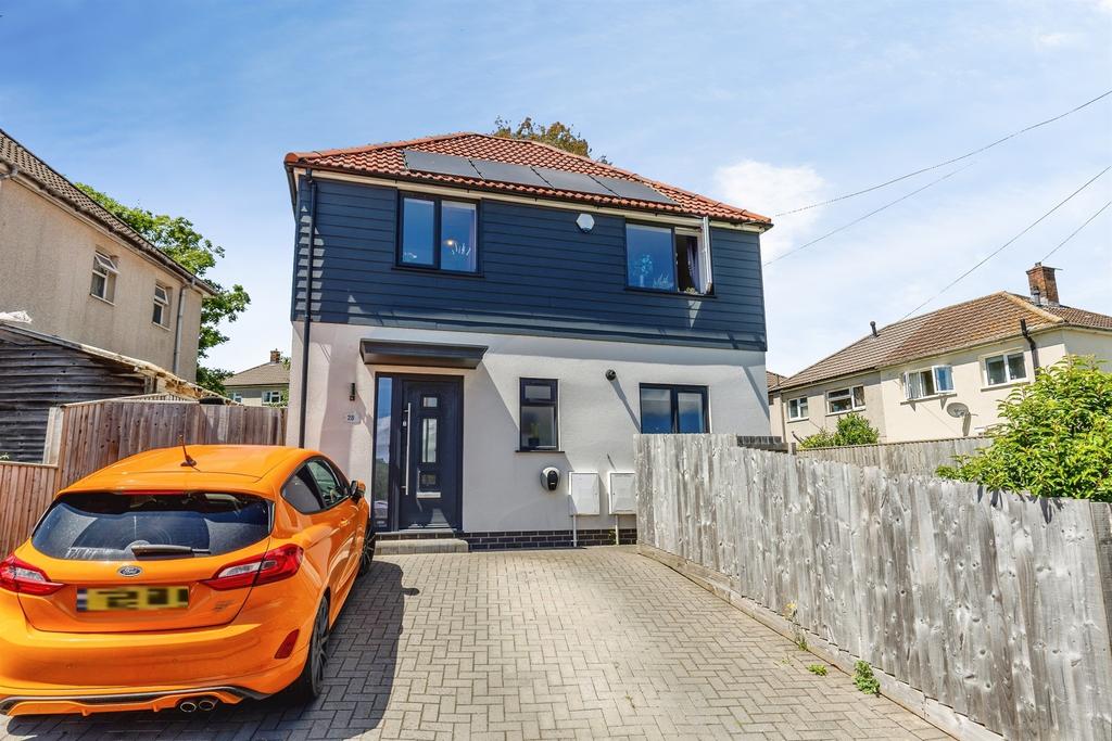2 bedroom detached house for sale