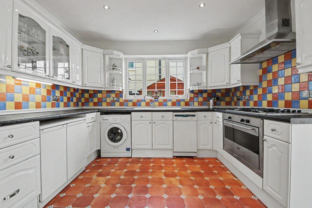 House in Southampton, Sholing - More