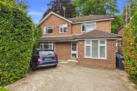 4 bedroom detached house for sale, Wattleton Road, Beaconsfield, Buckinghamshire, HP9