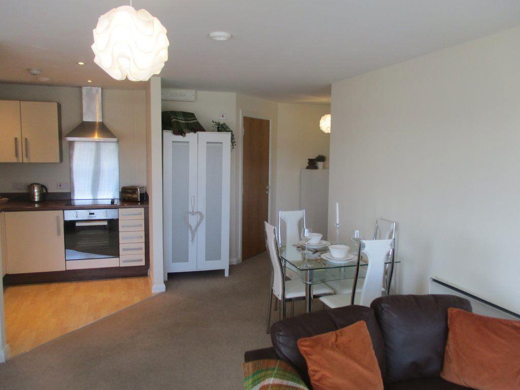 Apartment in Sheffield, Owlerton, Upperthorpe - View 3