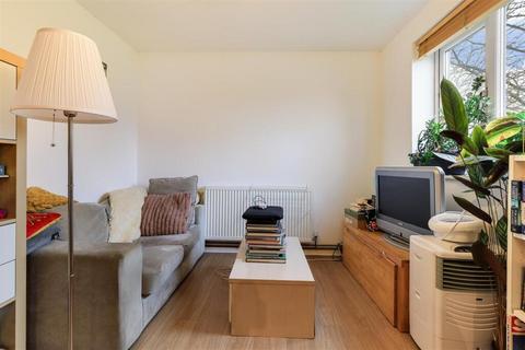 1 bedroom flat for sale, Loris Court, Cambridge, CB1