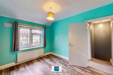 3 bedroom terraced house for sale, Woodward Road, Dagenham, RM9