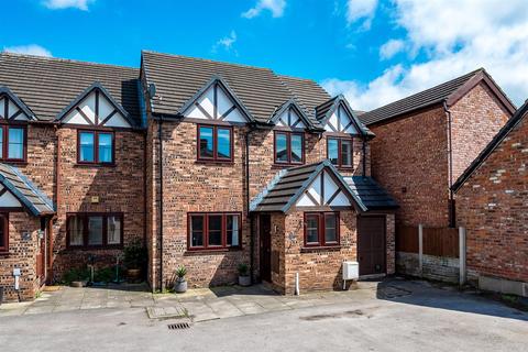 4 bedroom semi-detached house to rent, Lovatt Court, Lymm WA13