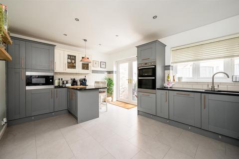 4 bedroom semi-detached house to rent, Lovatt Court, Lymm WA13