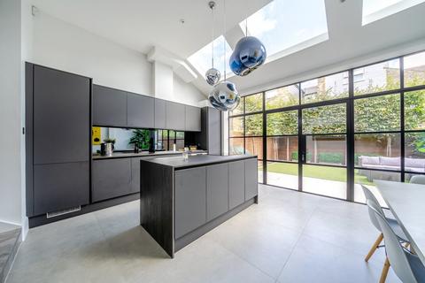 4 bedroom terraced house for sale, Lavengro Road, West Dulwich, London, SE27