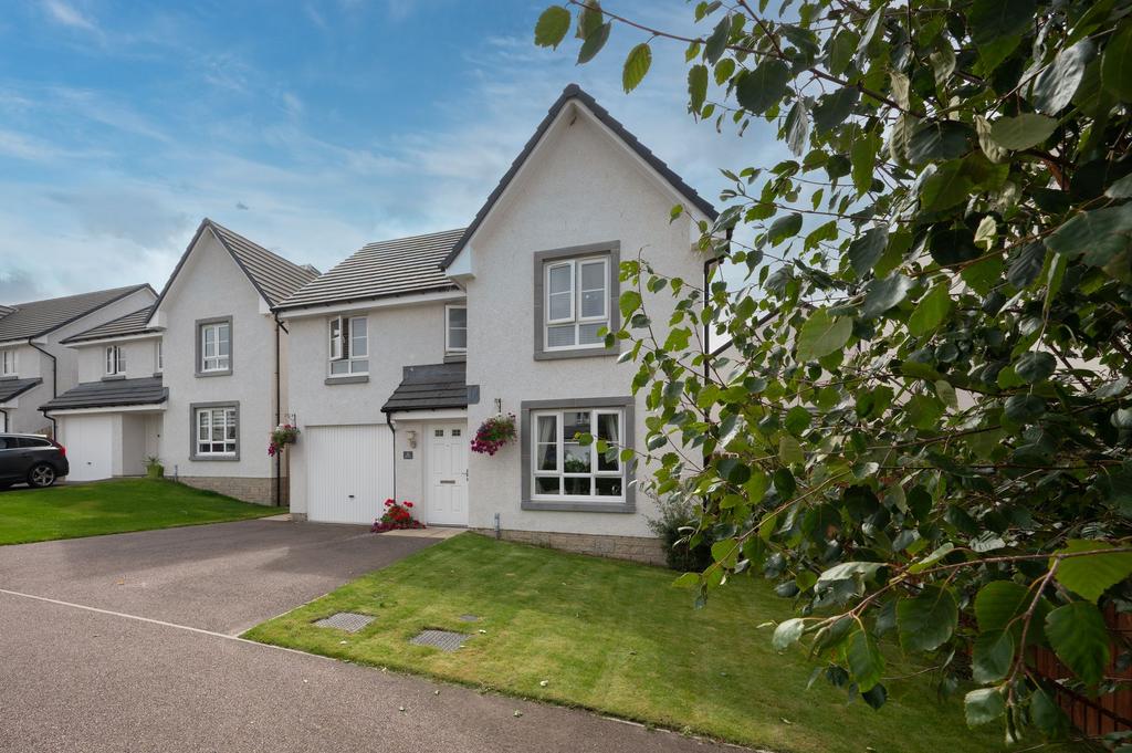 Macdonnell Road, Inverness IV2 4 bed detached house for sale - £325,000