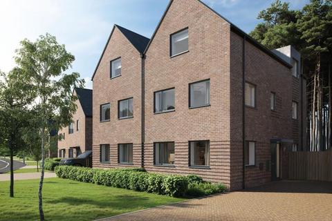 3 bedroom detached house for sale, at Elmstead RG40