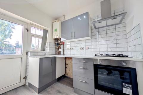 3 bedroom house to rent, Hilldale Avenue, Manchester, M9