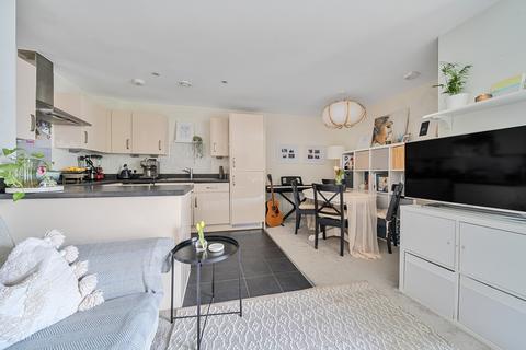 2 bedroom apartment for sale, Homesdale Road, Bromley
