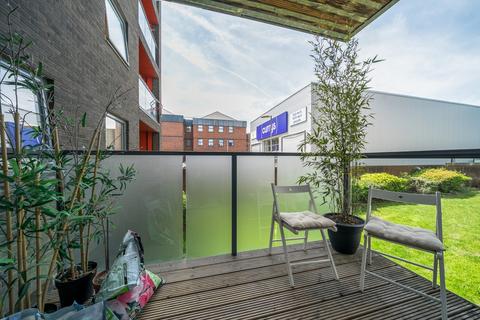 2 bedroom apartment for sale, Homesdale Road, Bromley