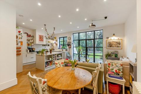 5 bedroom semi-detached house for sale, Vaughan Avenue, London W6