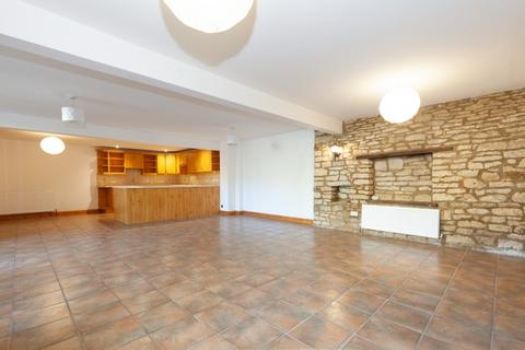 2 bedroom barn to rent, Hone Court, Pooles Lane, Charlbury
