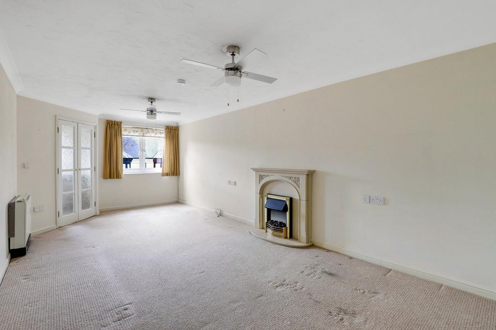 Giles Court, Nottingham NG2 - View 2