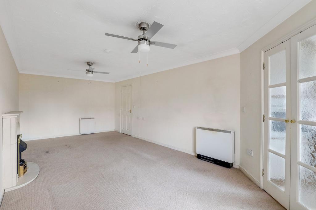 Giles Court, Nottingham NG2 - View 3